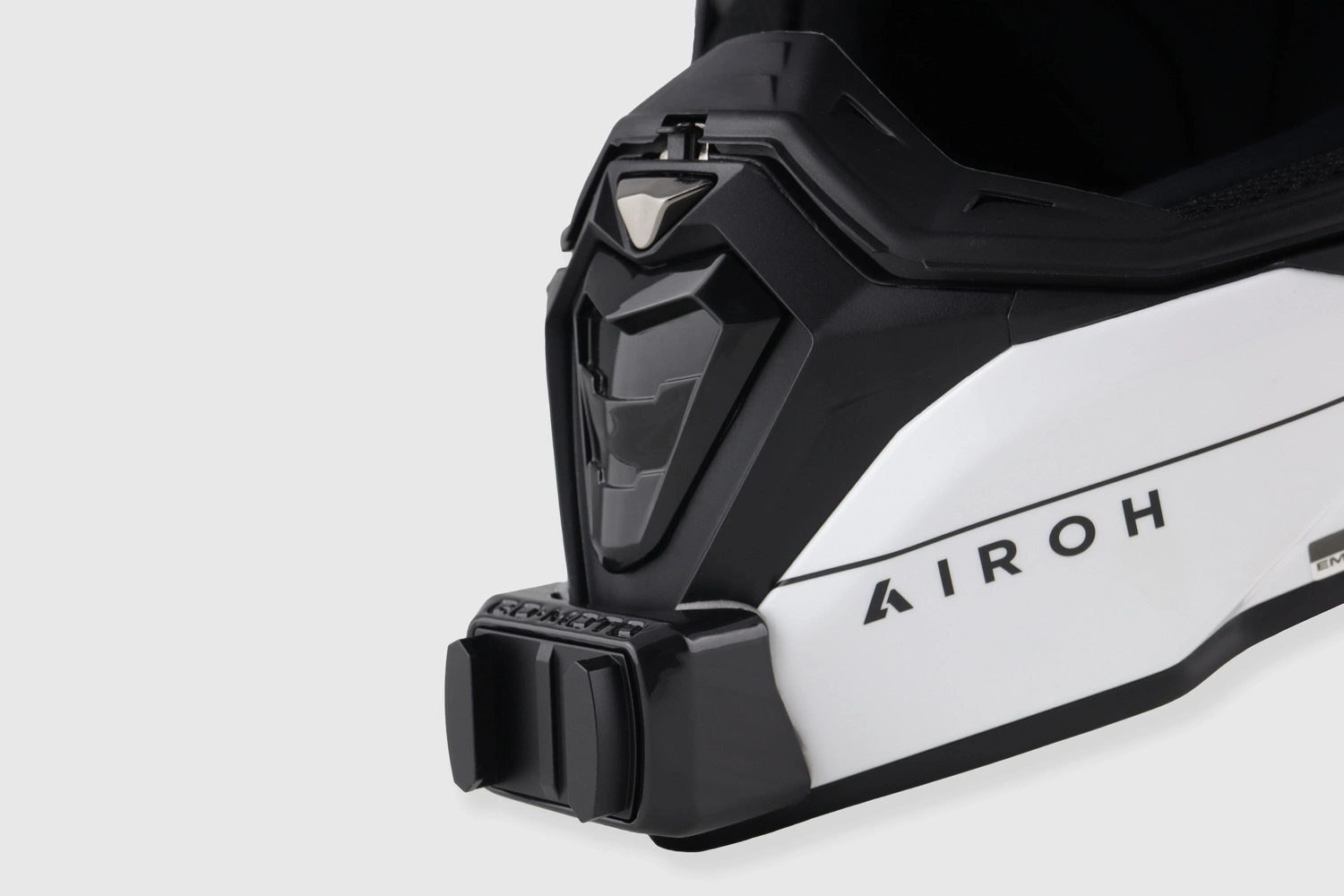 AIROH Commander 2 Chin Mount